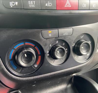 Opel Combo 17