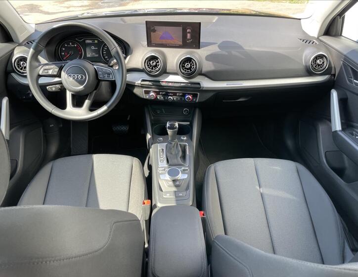 Audi Q2 6