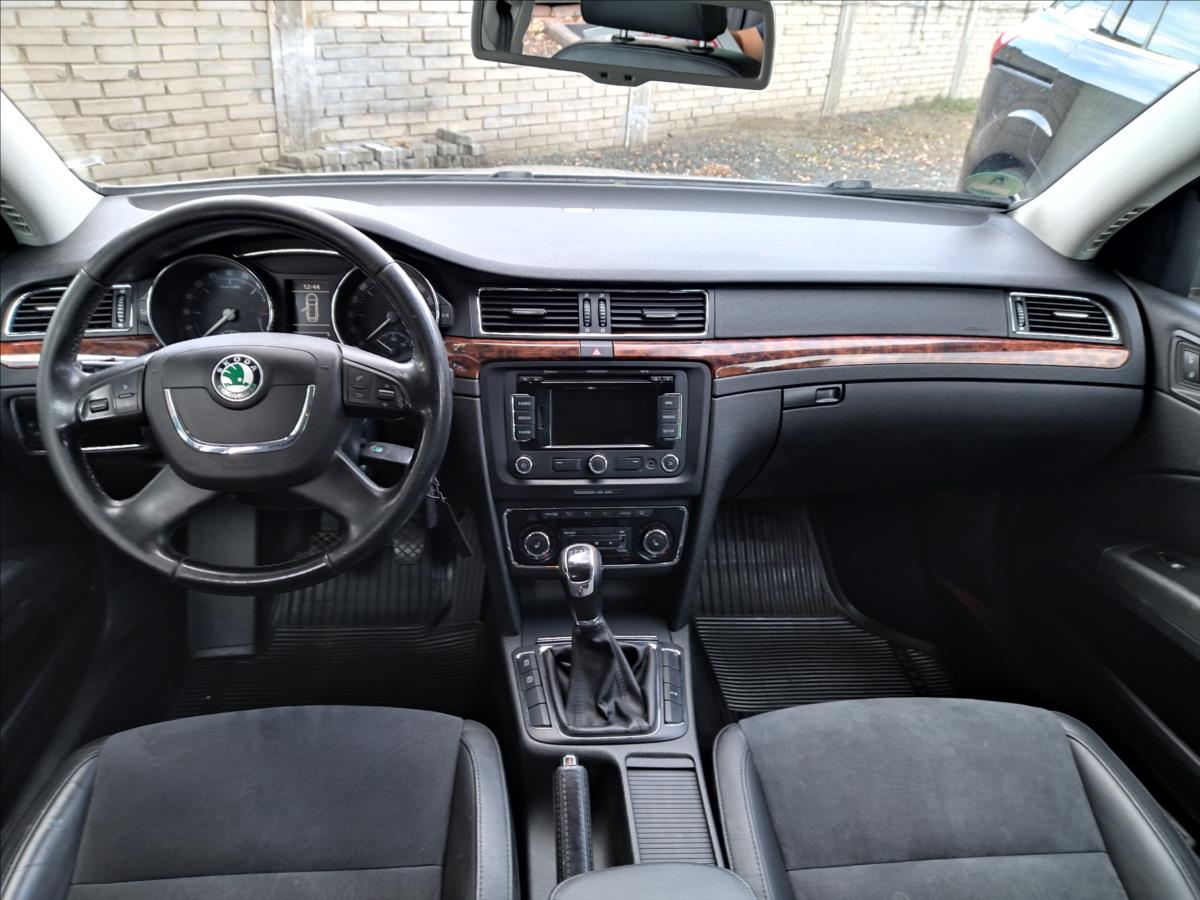 Škoda Superb