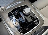 BMW X7 12