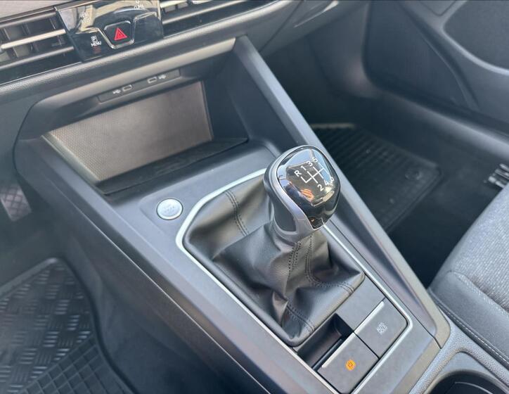 Volkswagen Golf 15