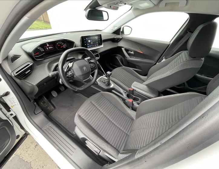 Peugeot 2008 5
