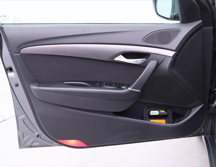 Hyundai i40 11