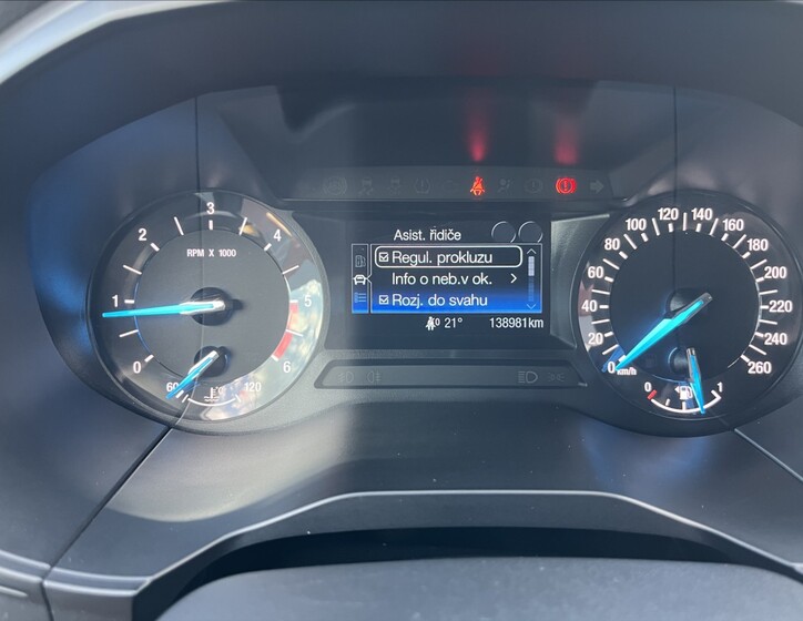 Ford Galaxy 32