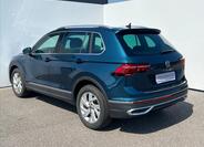 Volkswagen Tiguan 9