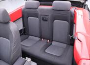 Volkswagen New Beetle 19
