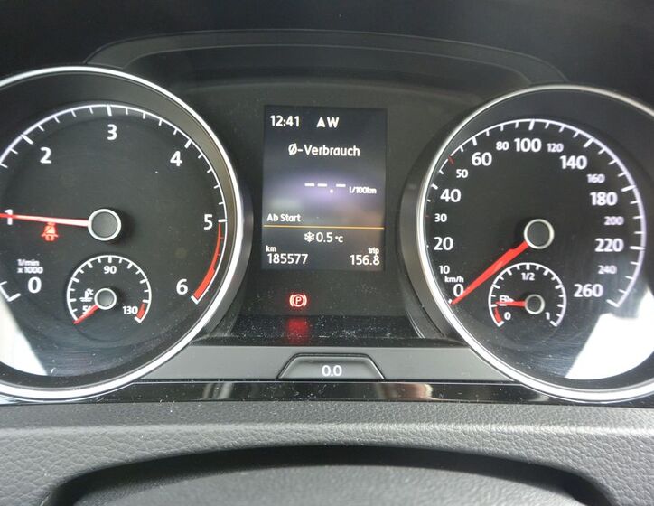 Volkswagen Golf 15