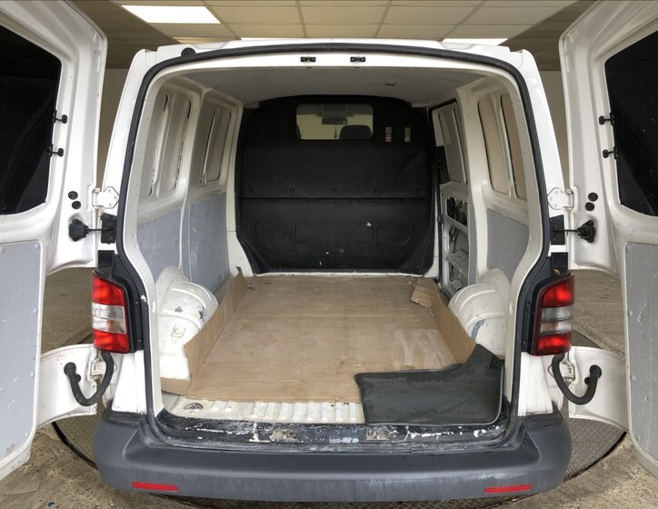 Volkswagen Transporter 12