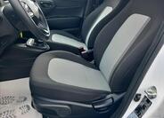 Hyundai i10 15