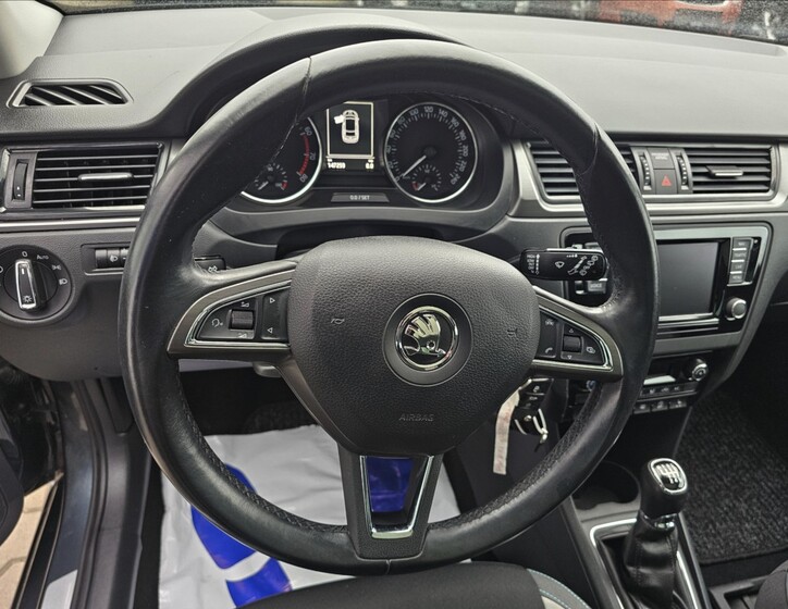 Škoda Rapid 11