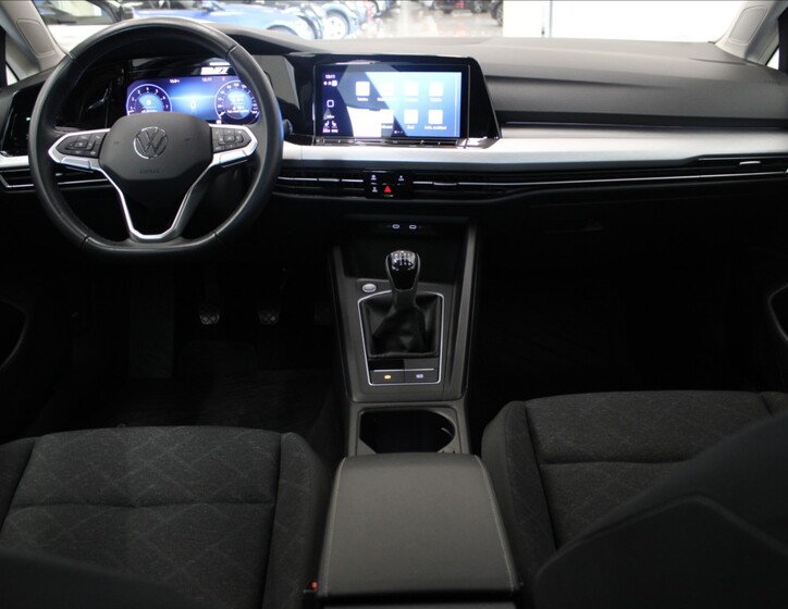 Volkswagen Golf 8