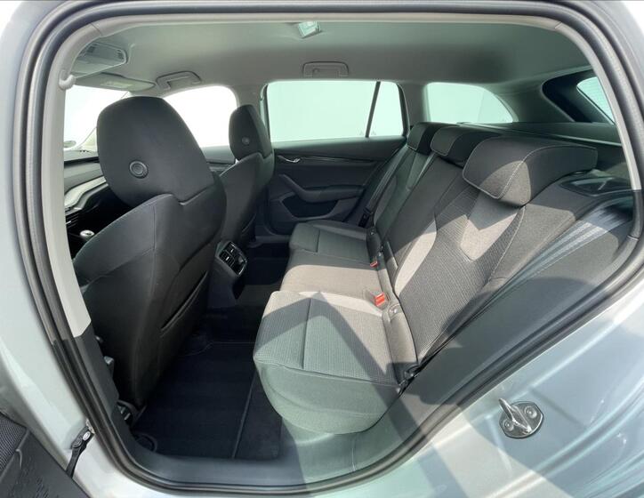 Škoda Octavia 16