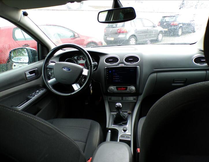 Ford Focus 7