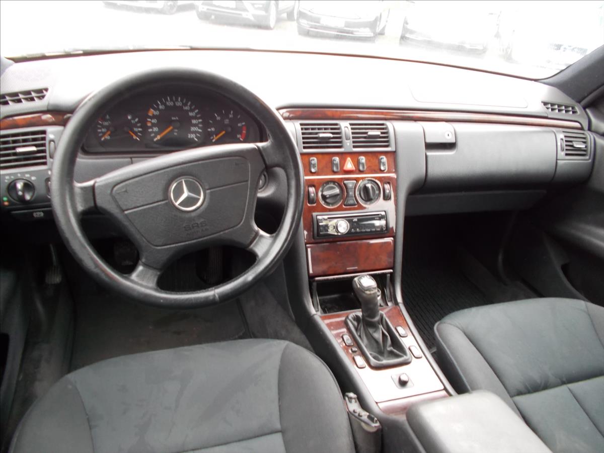 Mercedes-Benz Třídy E