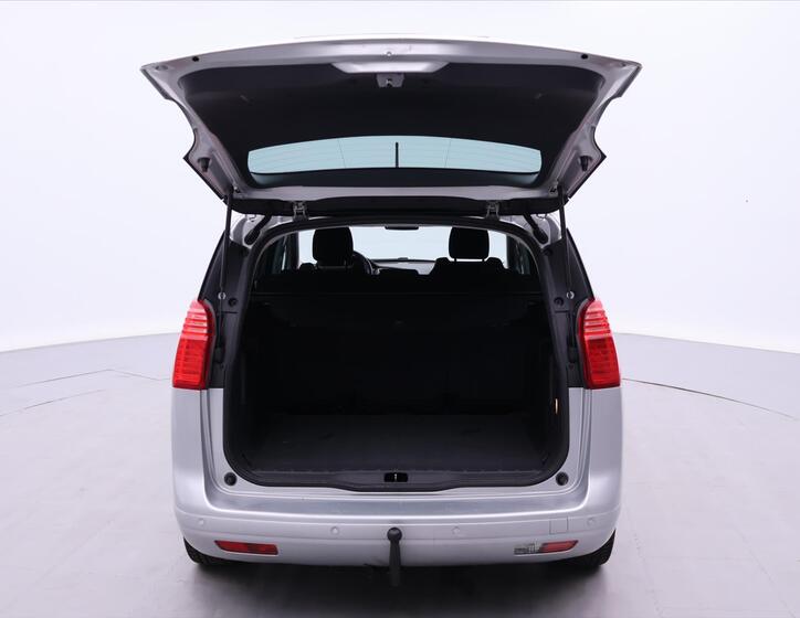 Peugeot 5008 9