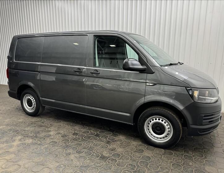 Volkswagen Transporter 11
