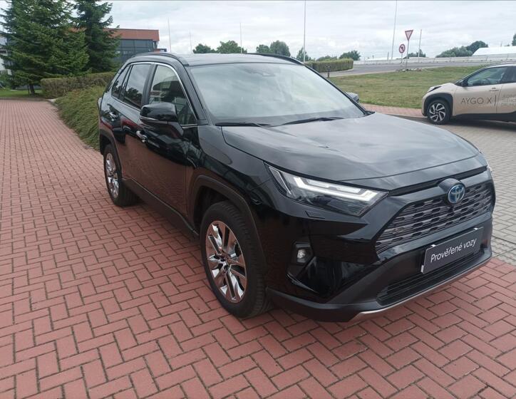 Toyota RAV4 5