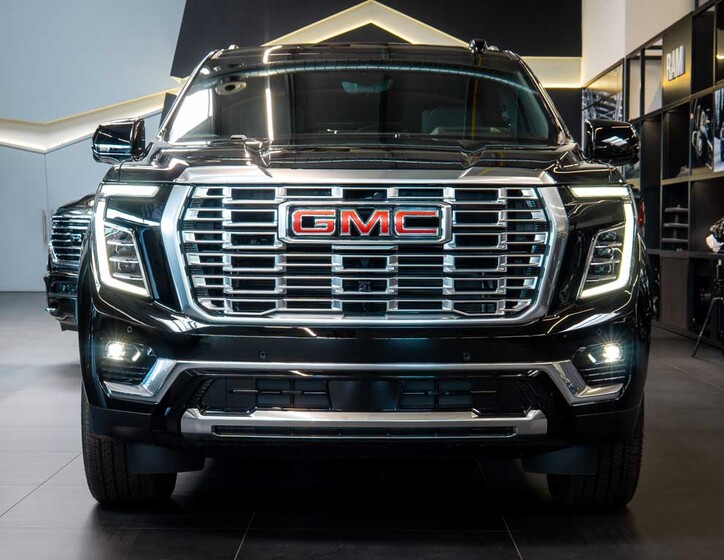 GMC Yukon 13