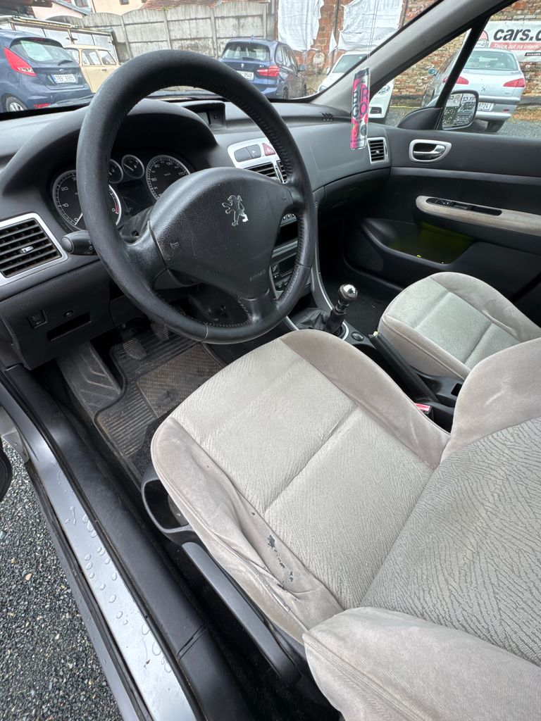 Peugeot 307