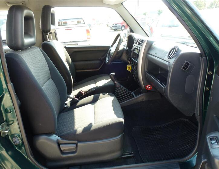 Suzuki Jimny 23
