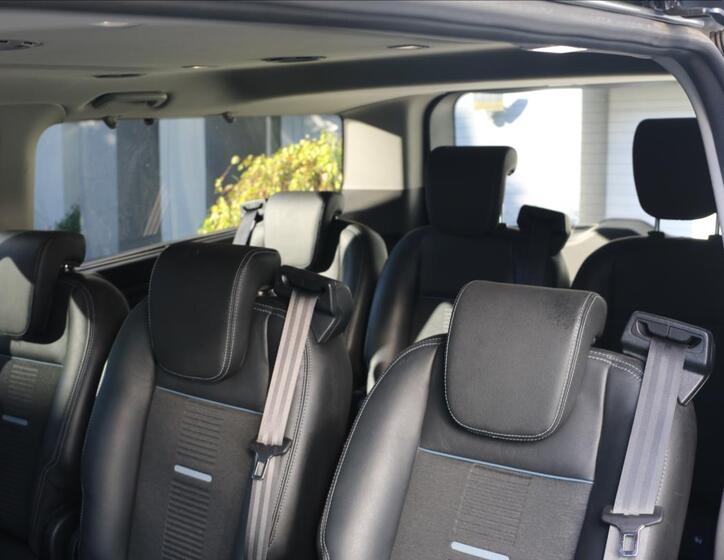 Ford Tourneo Custom 42