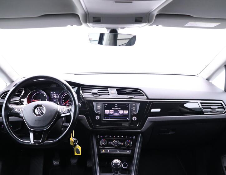 Volkswagen Touran 30
