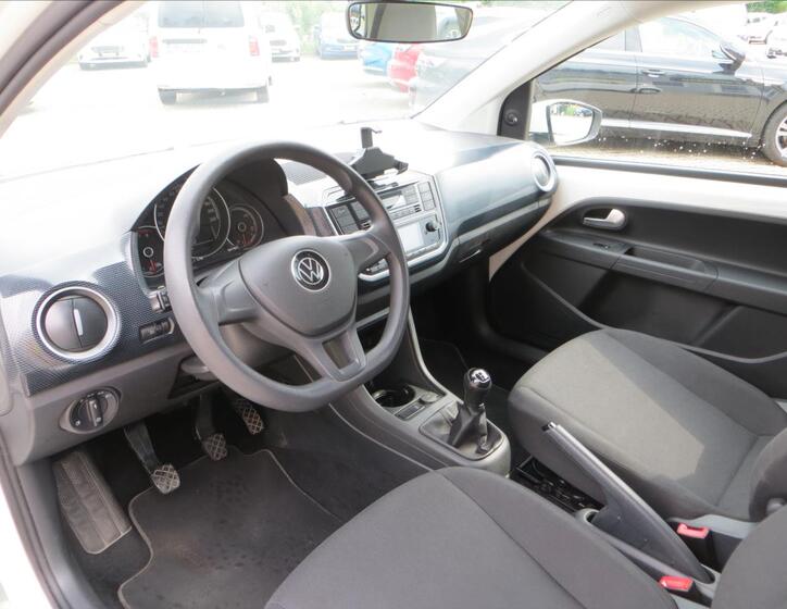 Volkswagen up! 11