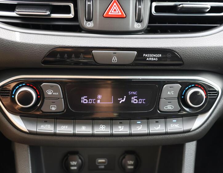 Hyundai i30 26
