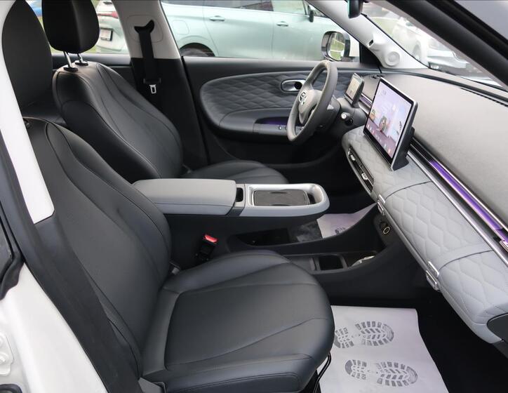 Dongfeng Box 12
