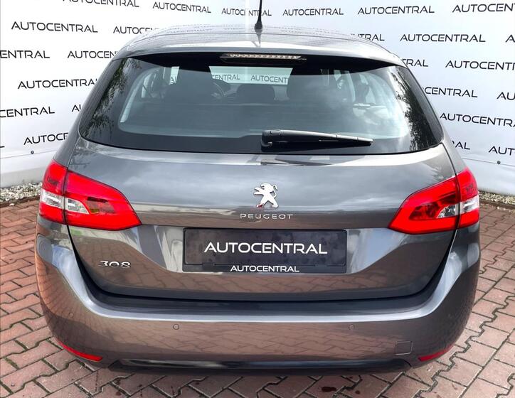 Peugeot 308 5