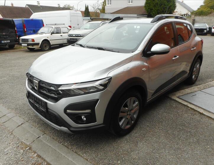 Dacia Sandero 1