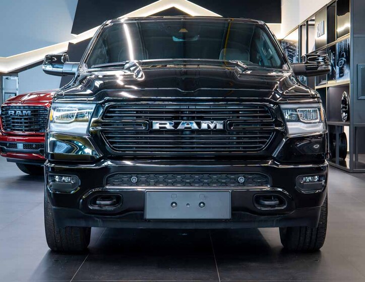 Dodge RAM 8