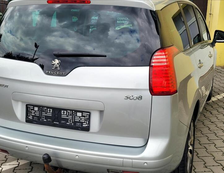 Peugeot 5008 11