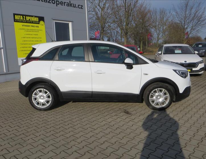 Opel Crossland X 9
