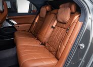 BMW i7 12