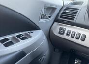 Mitsubishi Grandis 13