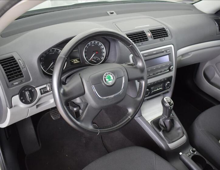 Škoda Octavia 9