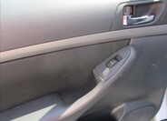 Toyota Avensis 11