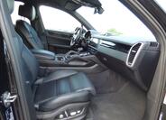 Porsche Cayenne 69