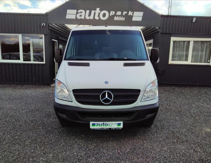 Mercedes-Benz Sprinter 2