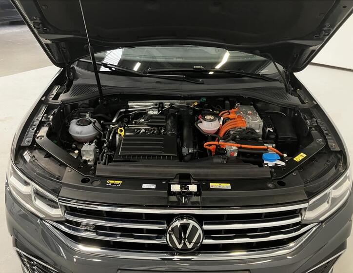 Volkswagen Tiguan 30