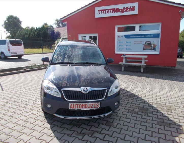 Škoda Roomster 2