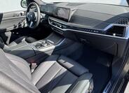 BMW X7 9