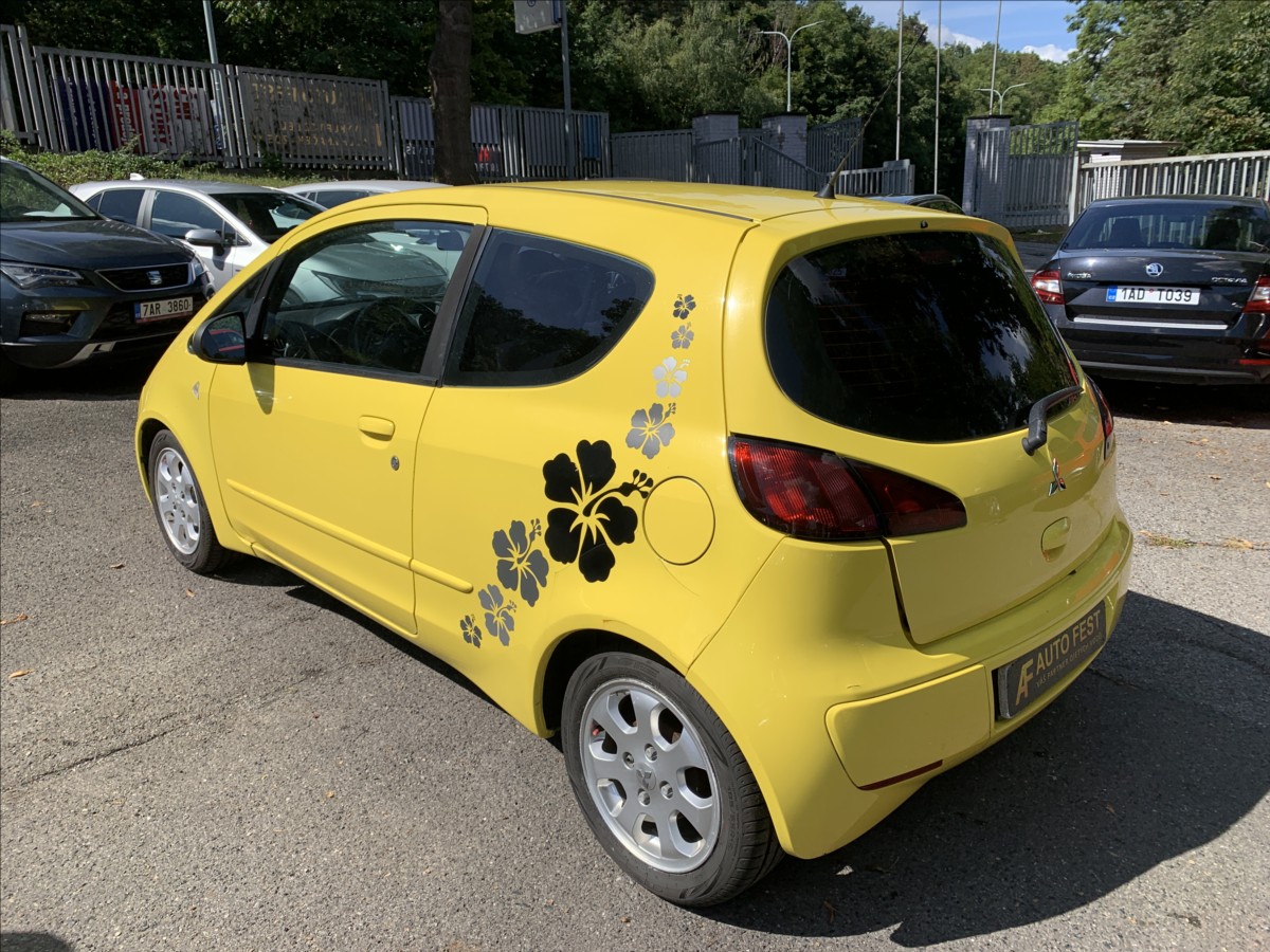 Mitsubishi Colt