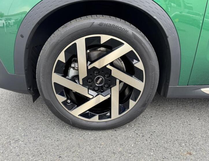 Mini Countryman 4