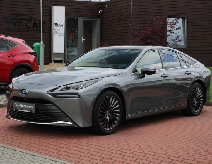 Toyota Mirai 1