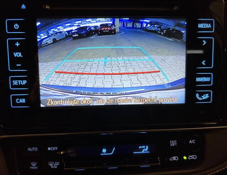Toyota Auris 8