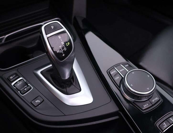 BMW Řada 4 38