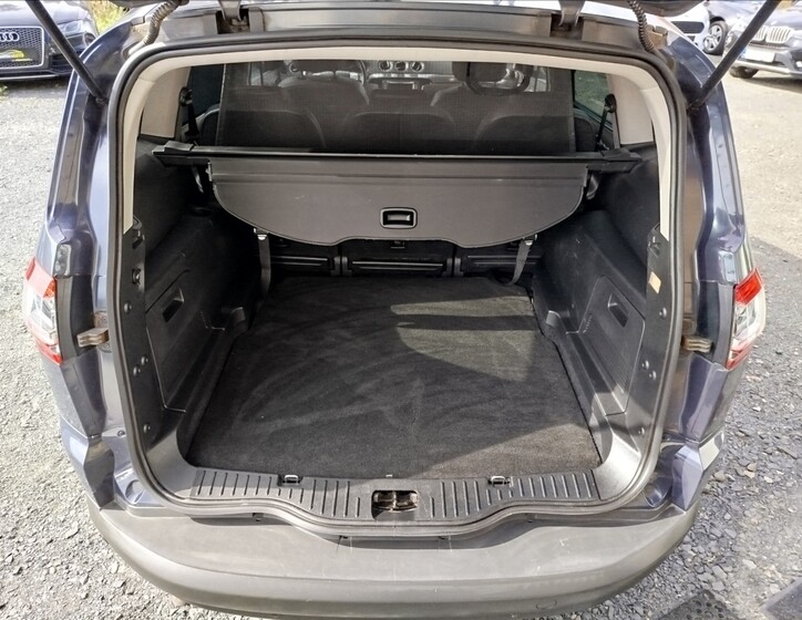 Ford S-MAX 37