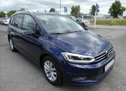 Volkswagen Touran 1